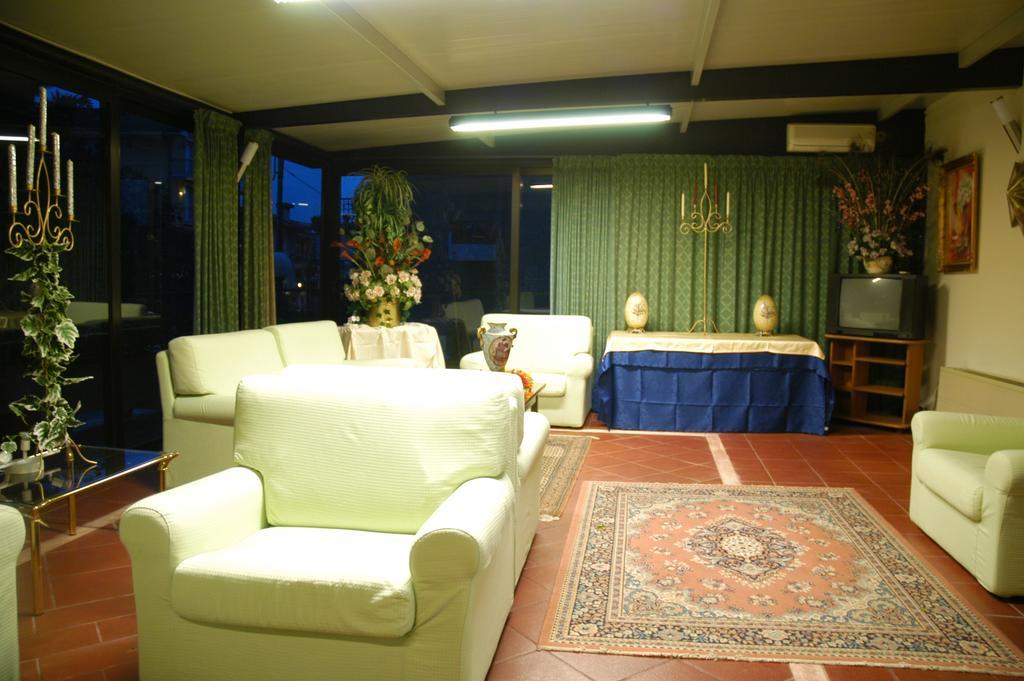 Hotel Dependance Montecatini Terme Buitenkant foto